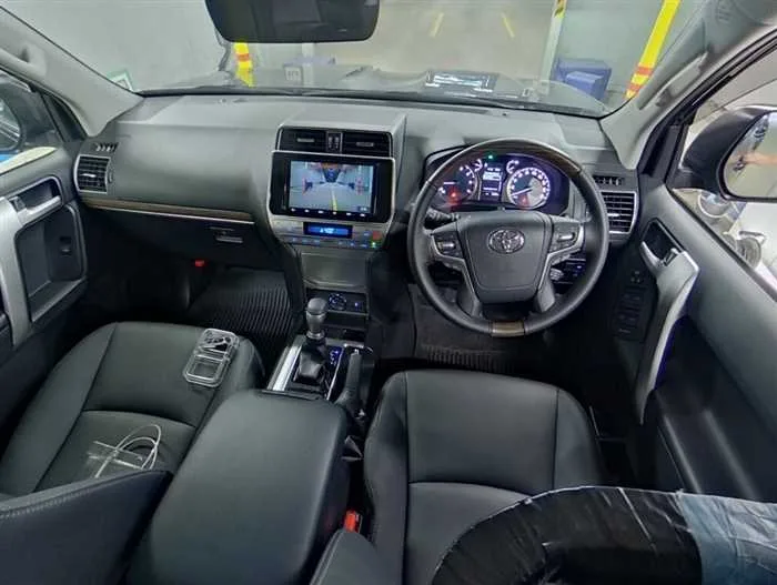 Toyota Land Cruiser Prado TX-L MAT BLACK SUNROOF 5-SEATS 2022 — миниатюра 5