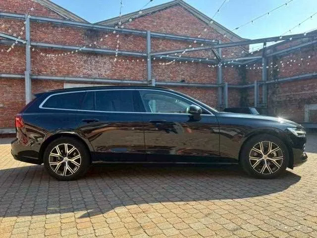 Volvo V60 2024 — миниатюра 5