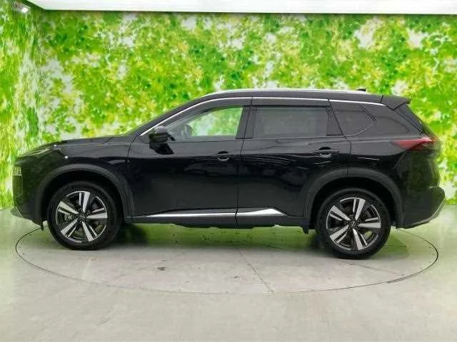 Nissan X-Trail 2022 — миниатюра 2