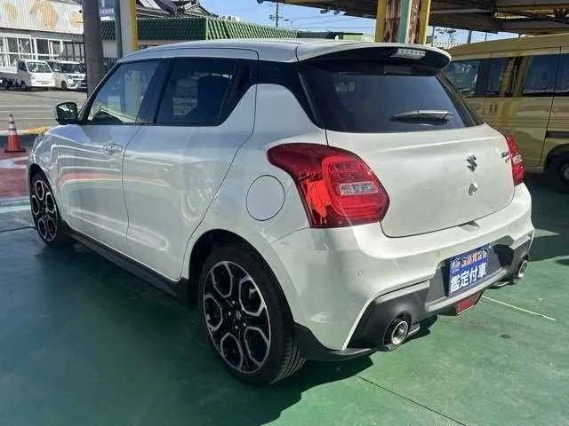 Suzuki Swift 2024 — миниатюра 2