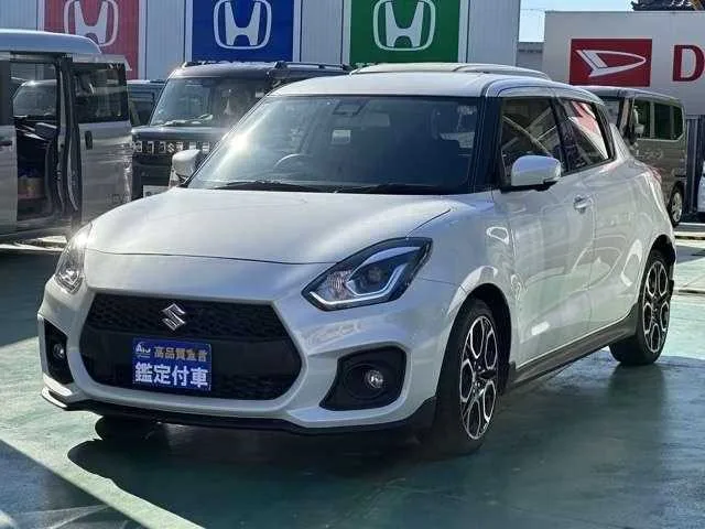 Suzuki Swift 2024 — фото 1, купить с доставкой в Москву