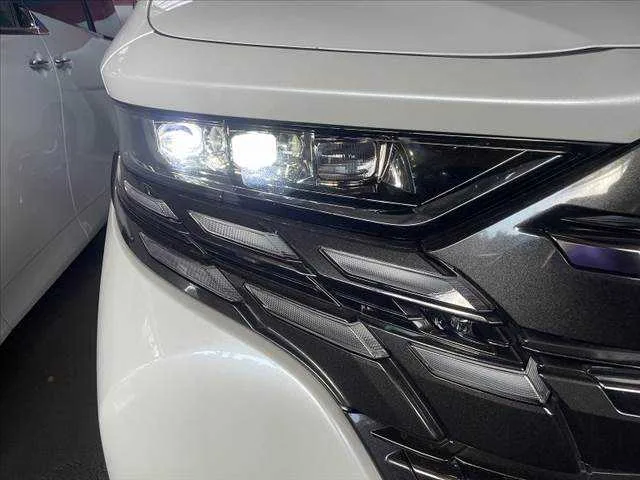 Toyota Alphard 2024 — миниатюра 2