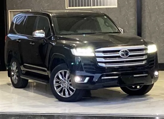 Toyota Land Cruiser ZX DIESEL*JBL* 2022 — фото 1, купить с доставкой в Москву