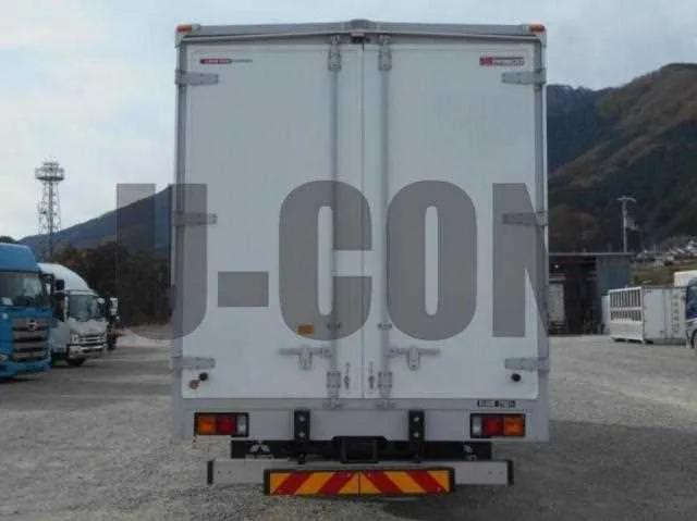 Mitsubishi Fuso Fighter 2023 — миниатюра 5
