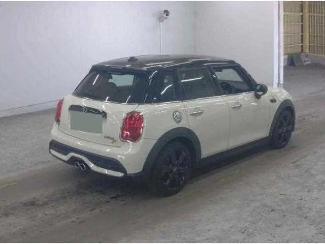 BMW MINI 2022 — миниатюра 2