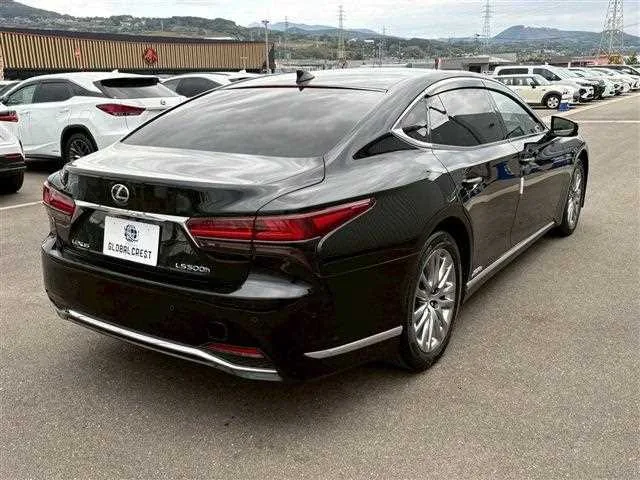 Lexus LS 2022 — миниатюра 5