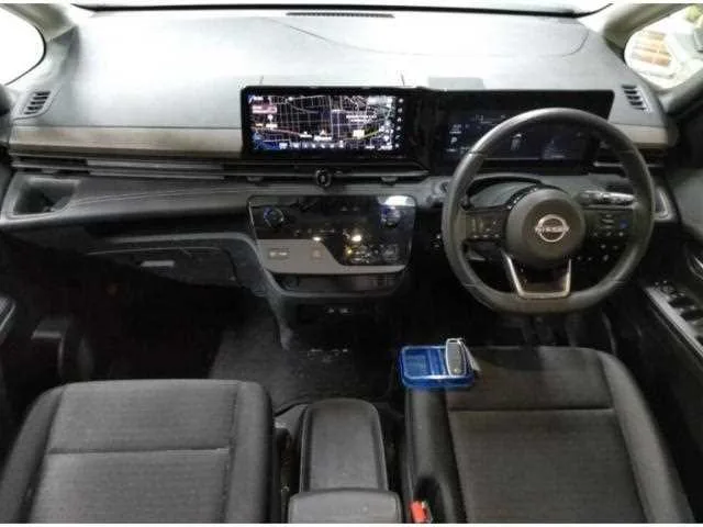 Nissan Serena 2023 — миниатюра 3