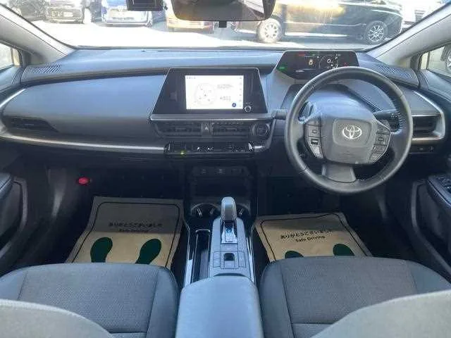 Toyota Prius 2023 — миниатюра 2