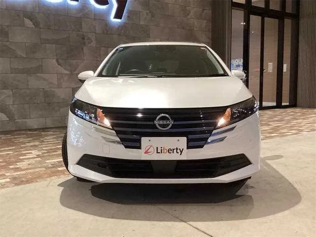 Nissan Note 2025 — миниатюра 2