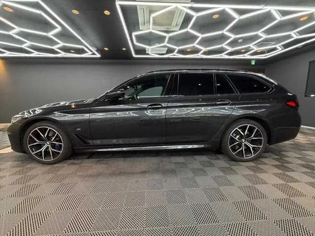 BMW 5 Series 2022 — миниатюра 4