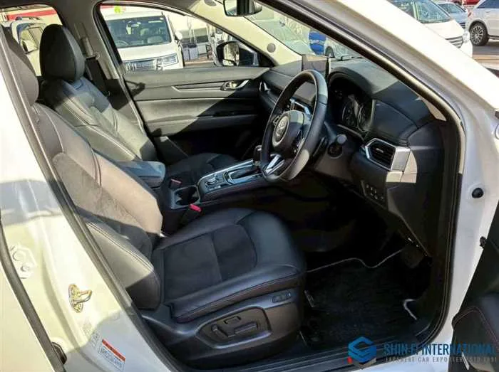 Mazda CX-5 2.2Diesel Turbo XD Selection 2025 — миниатюра 5