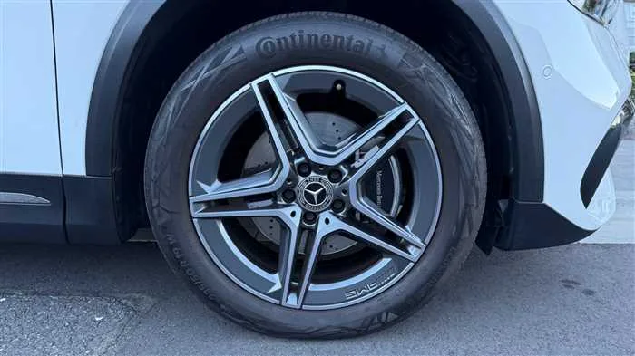 Mercedes-Benz GLA-Class GLA200d 4MATIC AMG 2022 — миниатюра 5