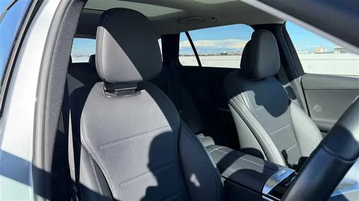 Mercedes-Benz C-Class C220d 4 2023 — миниатюра 3