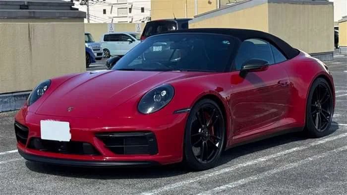 Porsche 911 4 GTS 2024 — миниатюра 2
