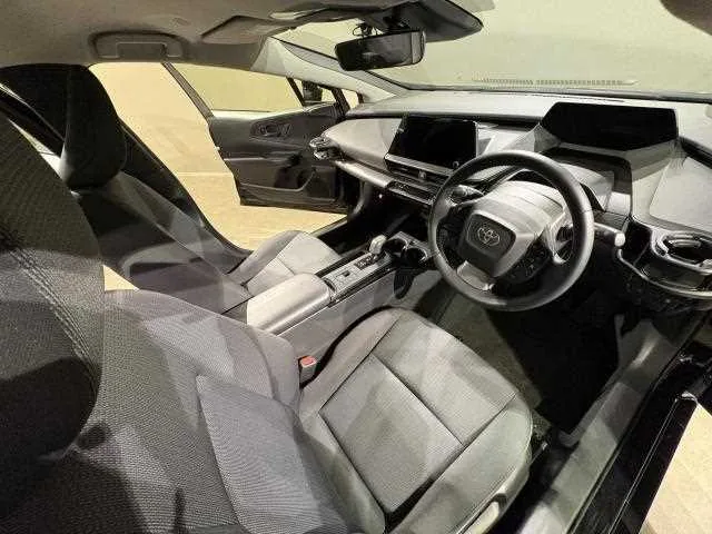 Toyota Prius 2024 — миниатюра 3