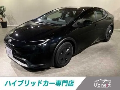 Toyota Prius 2024 купить в Москве