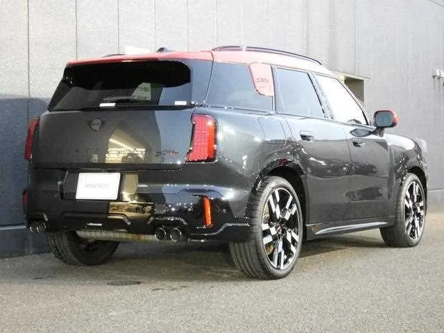 BMW MINI 2025 — миниатюра 2