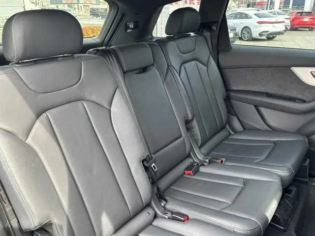 Audi Q7 2024 — миниатюра 5