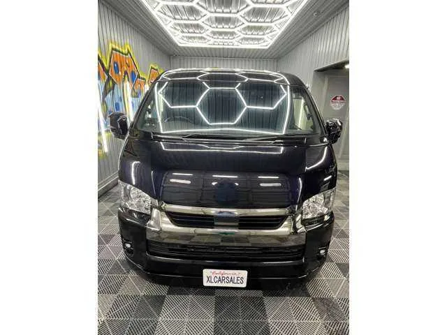 Toyota Hiace Van 2022 — миниатюра 2
