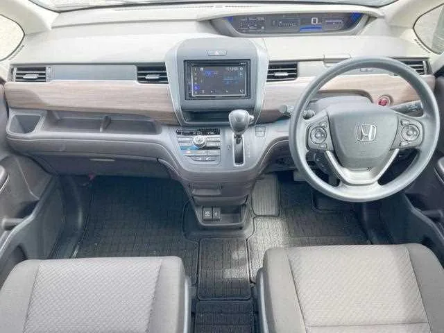 Honda Freed 2023 — миниатюра 2