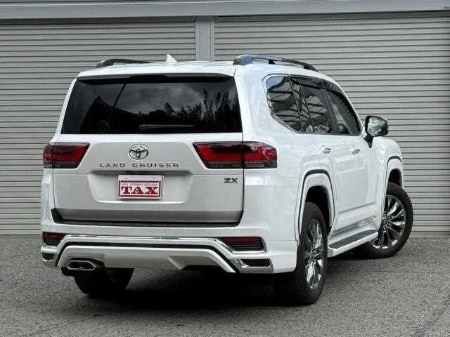 Toyota Land Cruiser 2023 — миниатюра 2