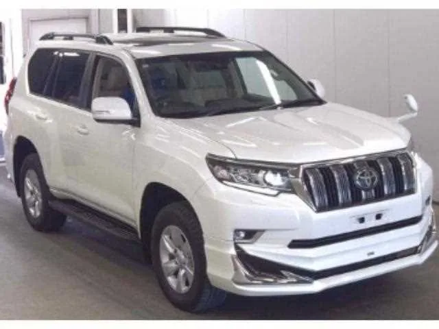 Toyota Land Cruiser Prado 2023 — фото 1, купить с доставкой в Москву