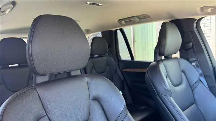 Volvo XC90 B5 AWD 2022 — миниатюра 3