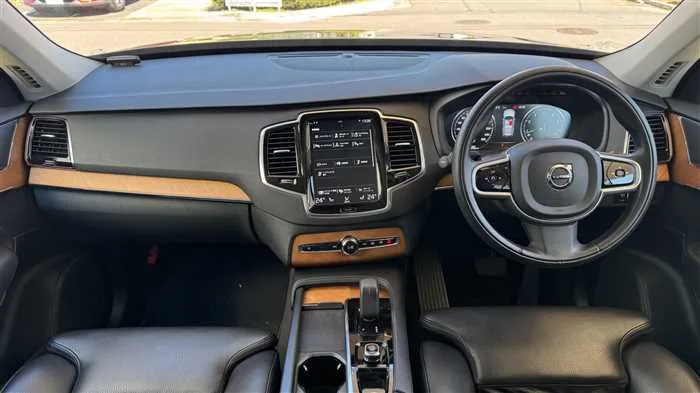 Volvo XC90 B5 AWD 2022 — миниатюра 5