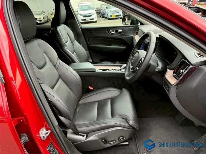 Volvo XC60 Recharge Ultimate T6 AWD PlugIn Hybrid 4WD 2024 — миниатюра 5