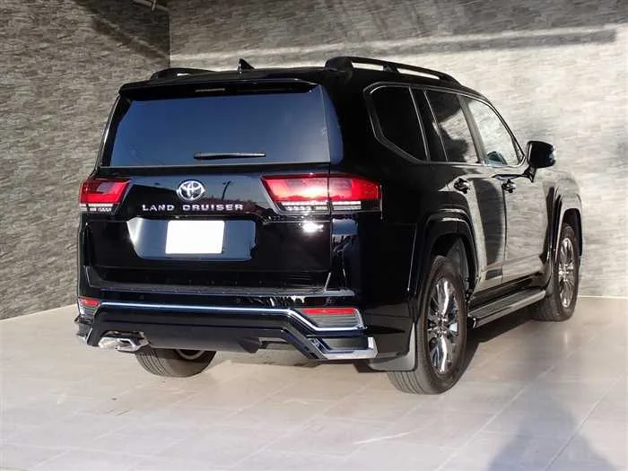 Toyota Land Cruiser ZX 2023 — миниатюра 5