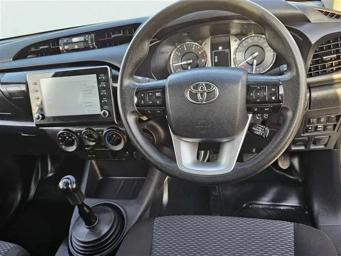 Toyota Hilux 2022 — миниатюра 4