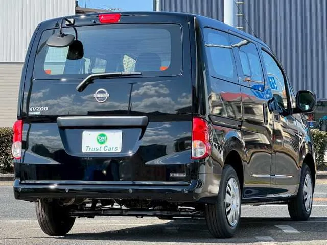 Nissan NV200 VANETTE 2026 — миниатюра 2