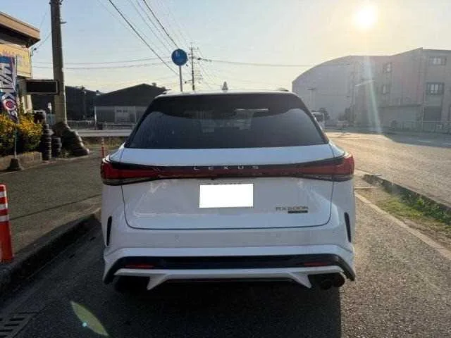 Lexus RX 2023 — миниатюра 3