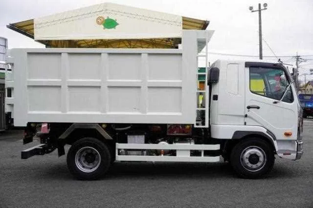 Mitsubishi Fuso Fighter 2024 — миниатюра 5