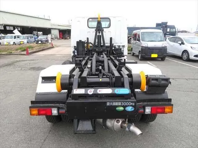 Mitsubishi Fuso Canter 2024 — миниатюра 5
