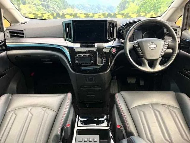 Nissan Elgrand 2024 — миниатюра 2