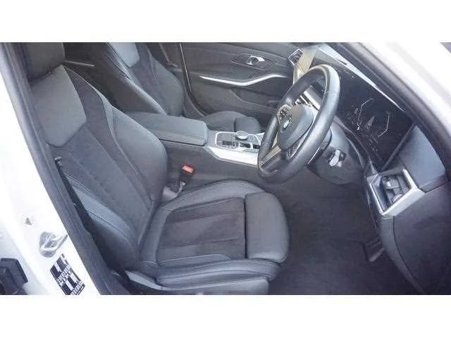 BMW 3 Series 2023 — миниатюра 3