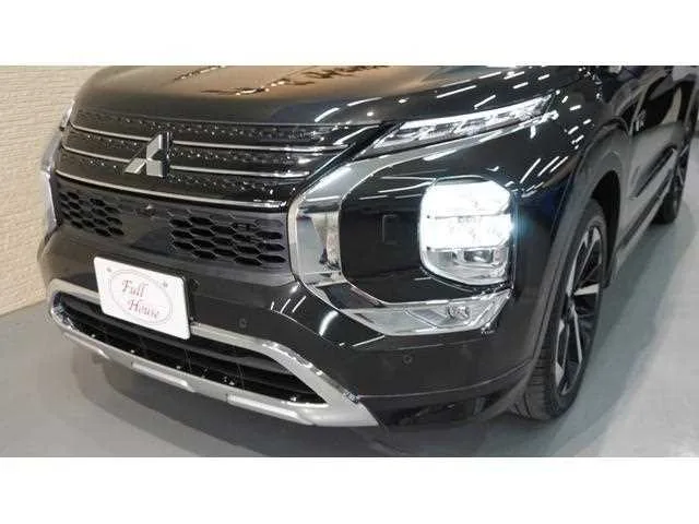 Mitsubishi Outlander 2024 — миниатюра 4