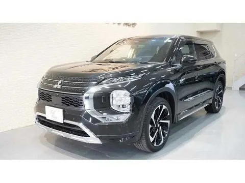Mitsubishi Outlander 2024 купить в Москве