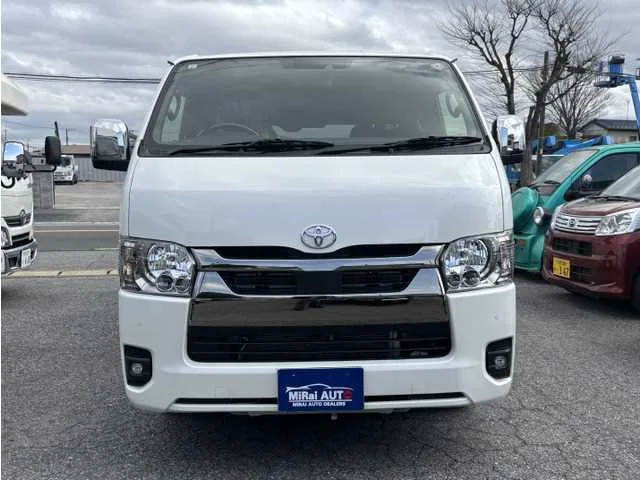 Toyota Hiace Van 2023 — миниатюра 2