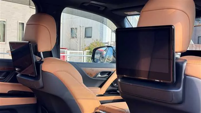 Lexus LX 600 2023 — миниатюра 4