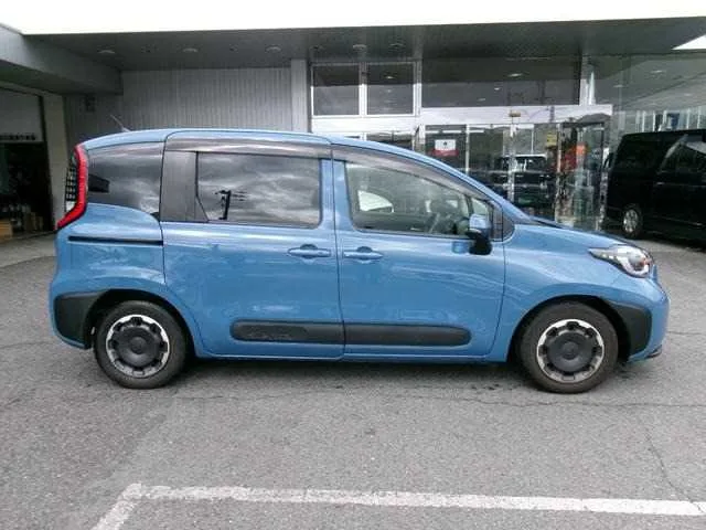 Toyota Sienta 2022 — миниатюра 5