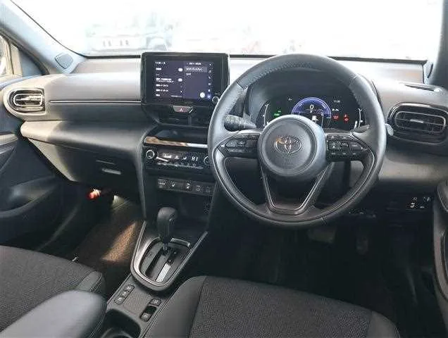 Toyota Yaris Cross HYBRID Z 2025 — миниатюра 4
