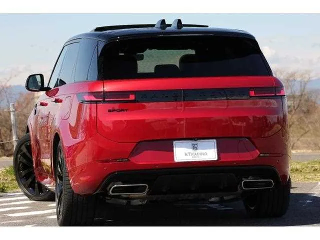Land Rover Range Rover Sport 2024 — миниатюра 2