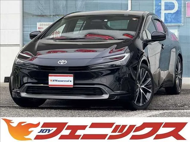 Toyota Prius Z 4WD 2023 — фото 1, купить с доставкой в Москву