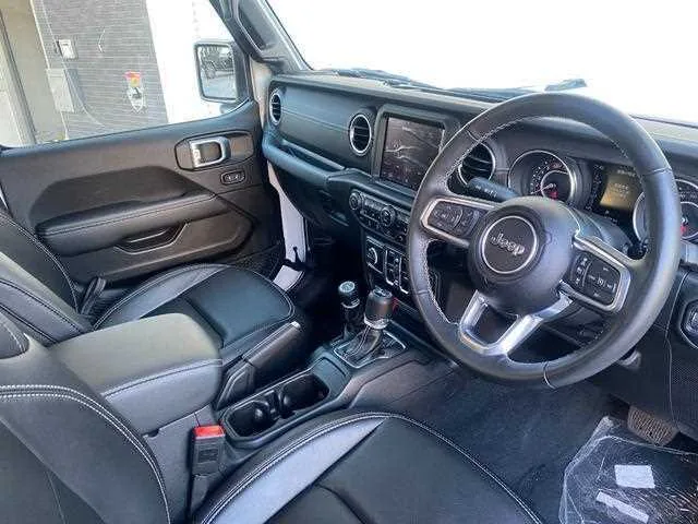 Jeep Wrangler 2024 — миниатюра 2