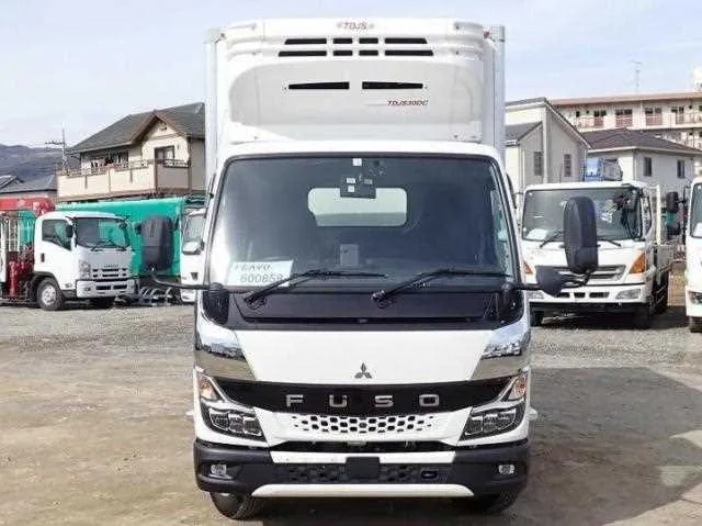 Mitsubishi Fuso Canter 2023 — миниатюра 5