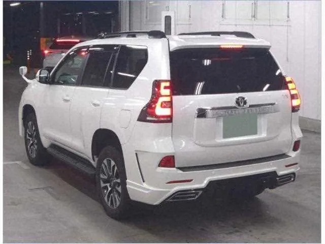 Toyota Land Cruiser Prado 2022 — миниатюра 2