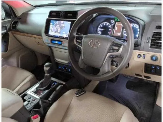Toyota Land Cruiser Prado 2022 — миниатюра 3