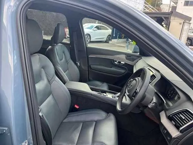 Volvo XC90 2022 — миниатюра 2